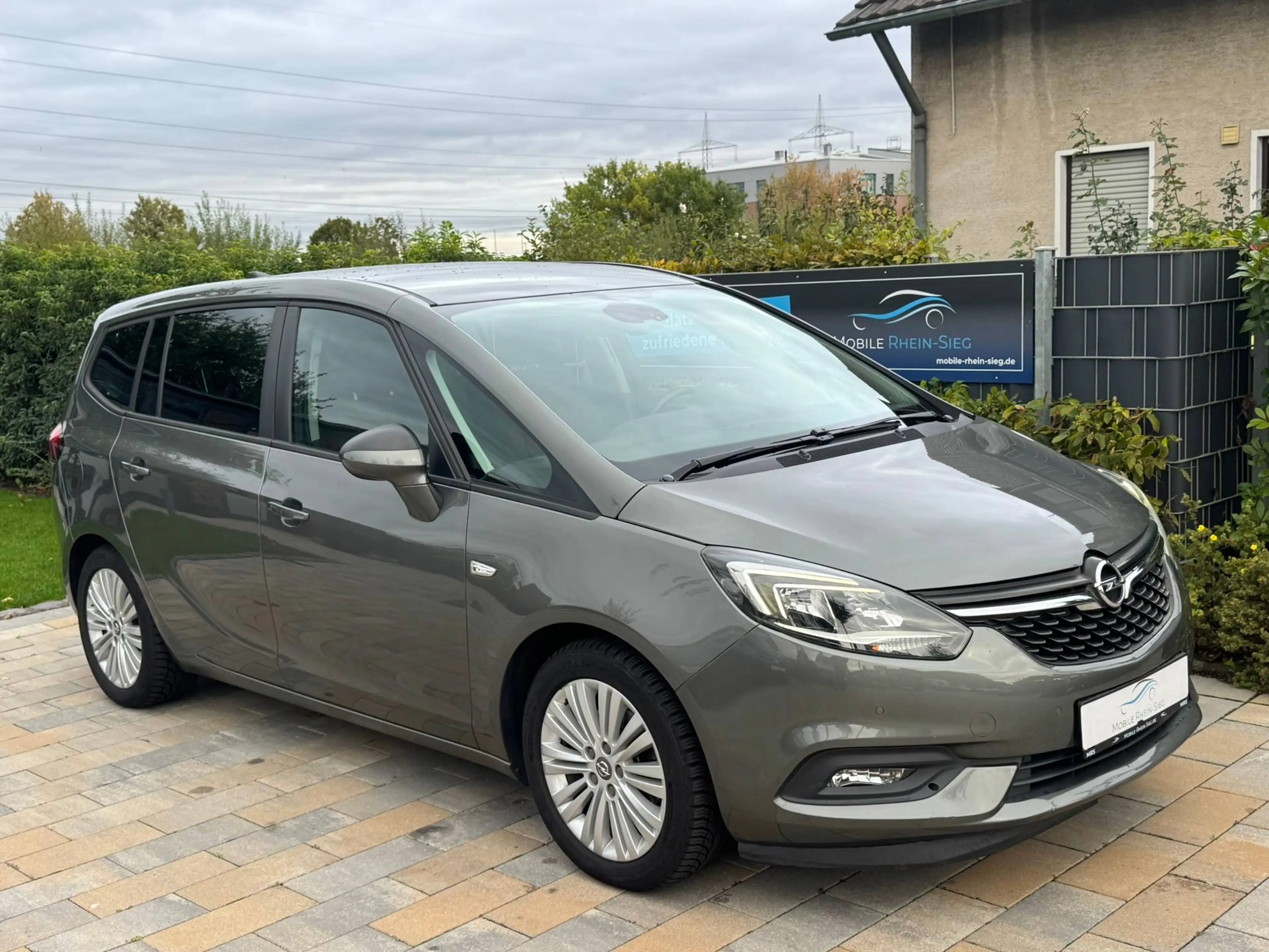 Opel Zafira Zafira C Edition 1.4 *CAM*Navi*7-Sitzer*PDC*2Hd* — photo 11