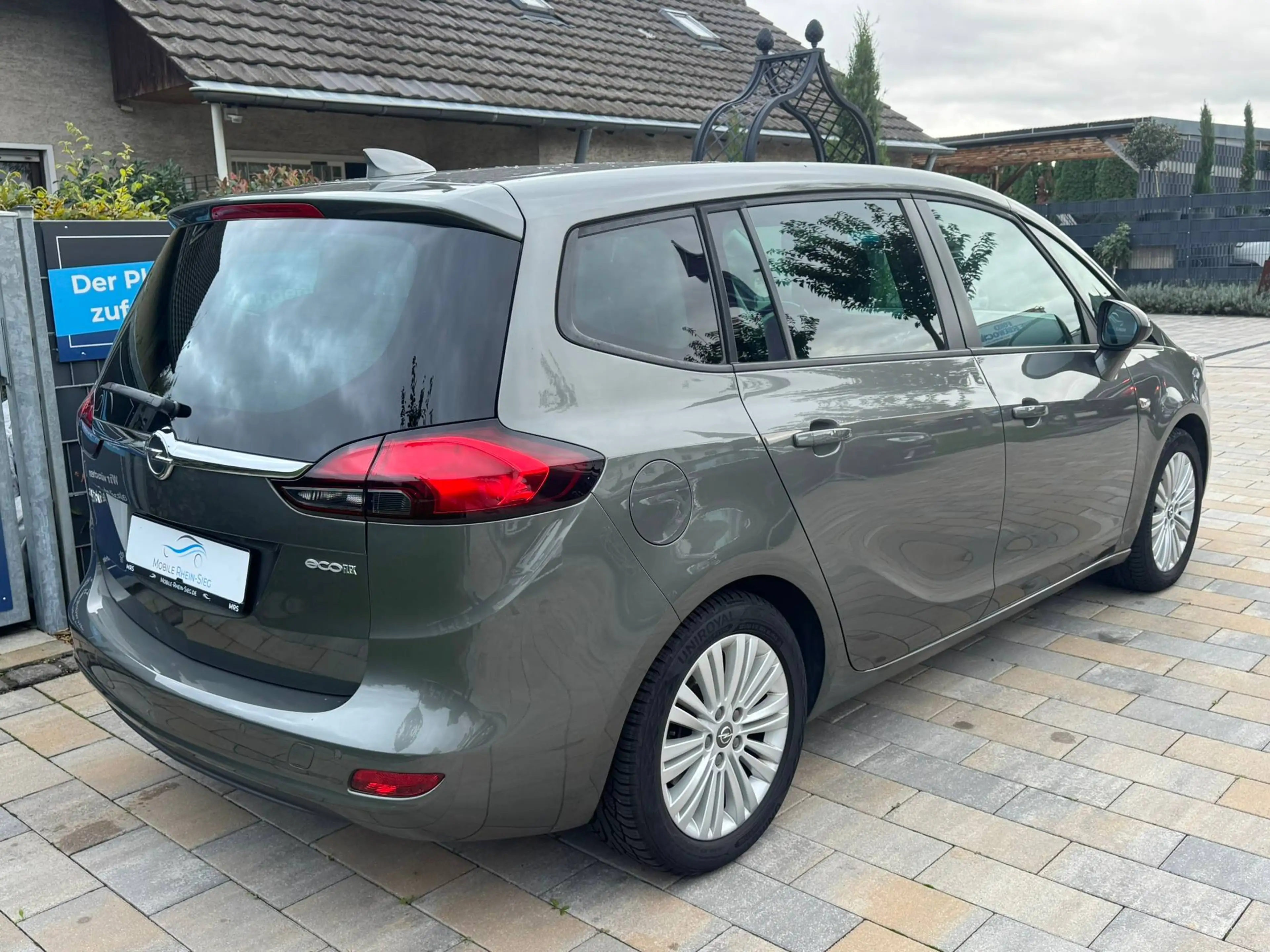 Opel Zafira Zafira C Edition 1.4 *CAM*Navi*7-Sitzer*PDC*2Hd* — photo 2