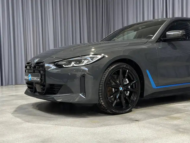 BMW I4 view 6