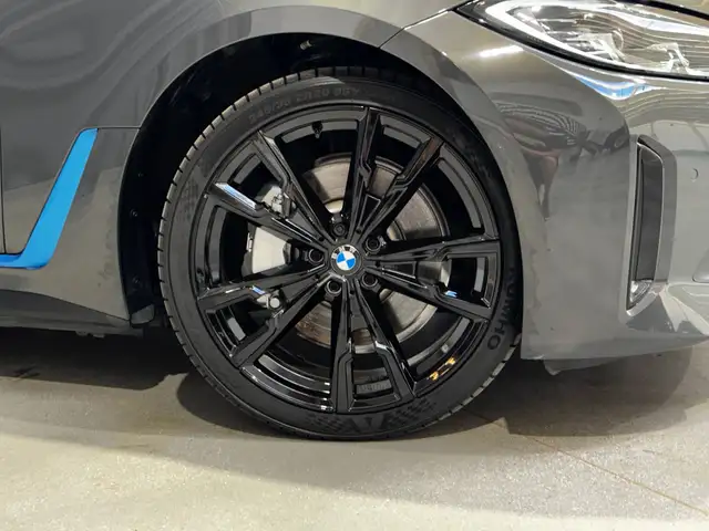 BMW I4 view 8