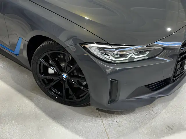 BMW I4 view 7