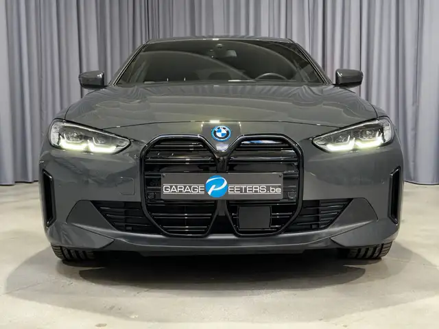 BMW I4 view 4