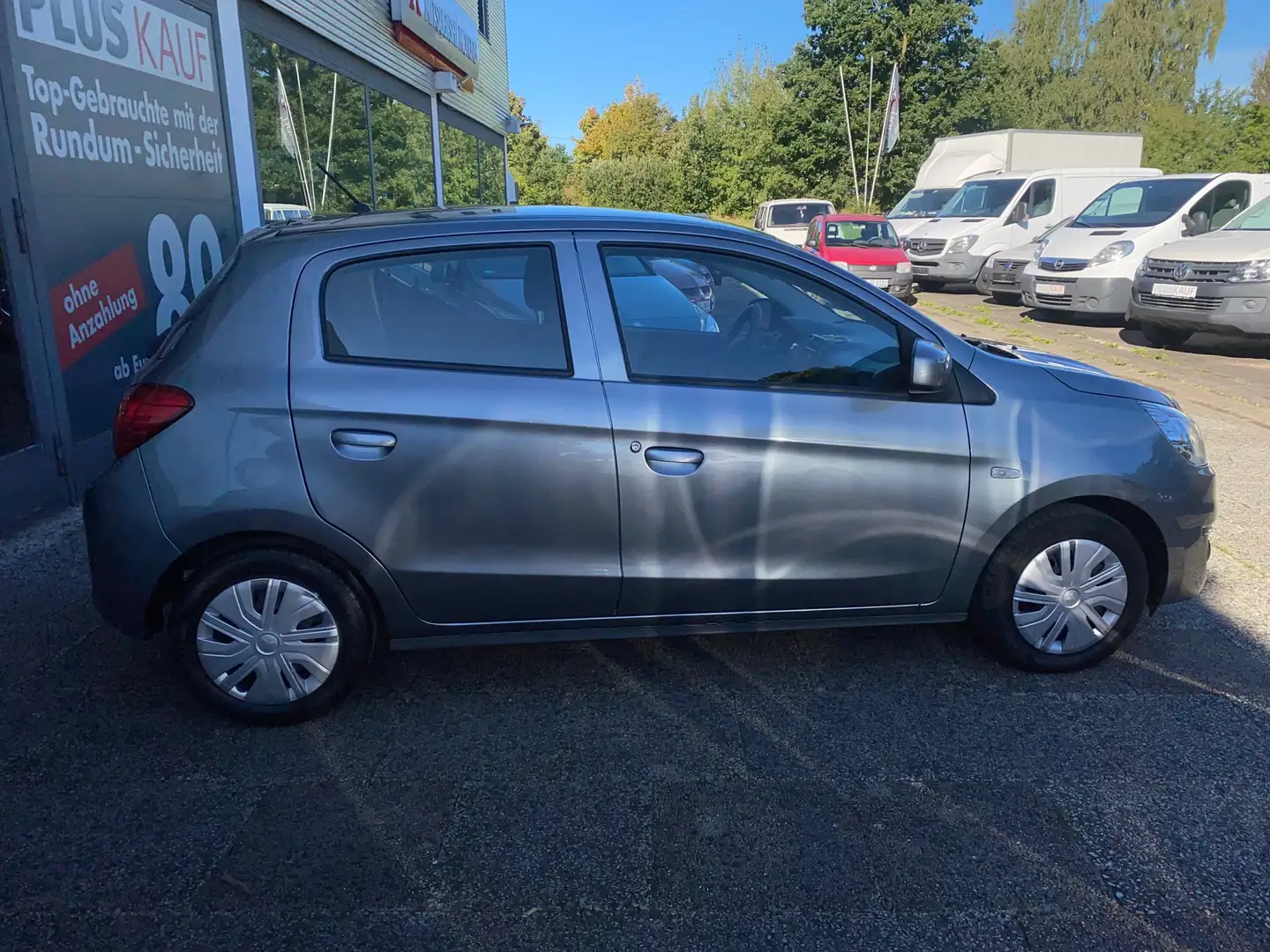 Mitsubishi Space Star Basis.    NUR.  22.-€ Kfz Steuer Gris - 2