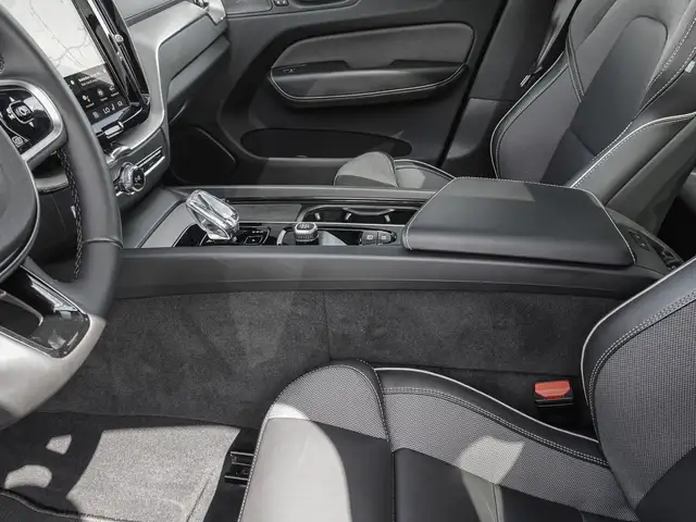Volvo XC60 view 15