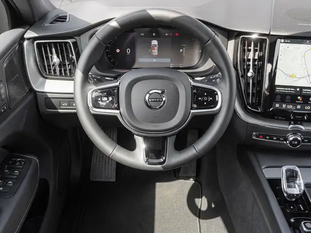 Volvo XC60 view 12
