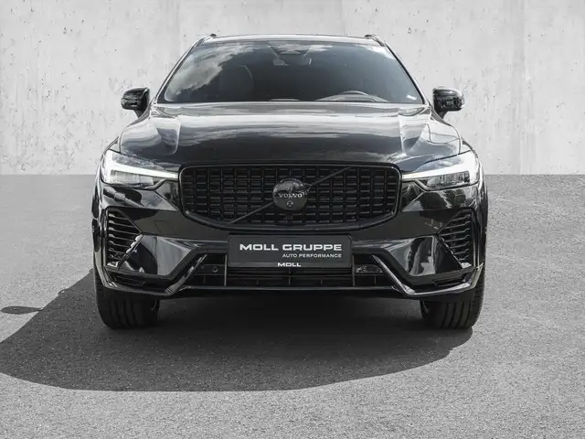 Volvo XC60 view 3
