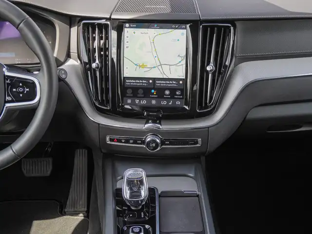 Volvo XC60 view 13