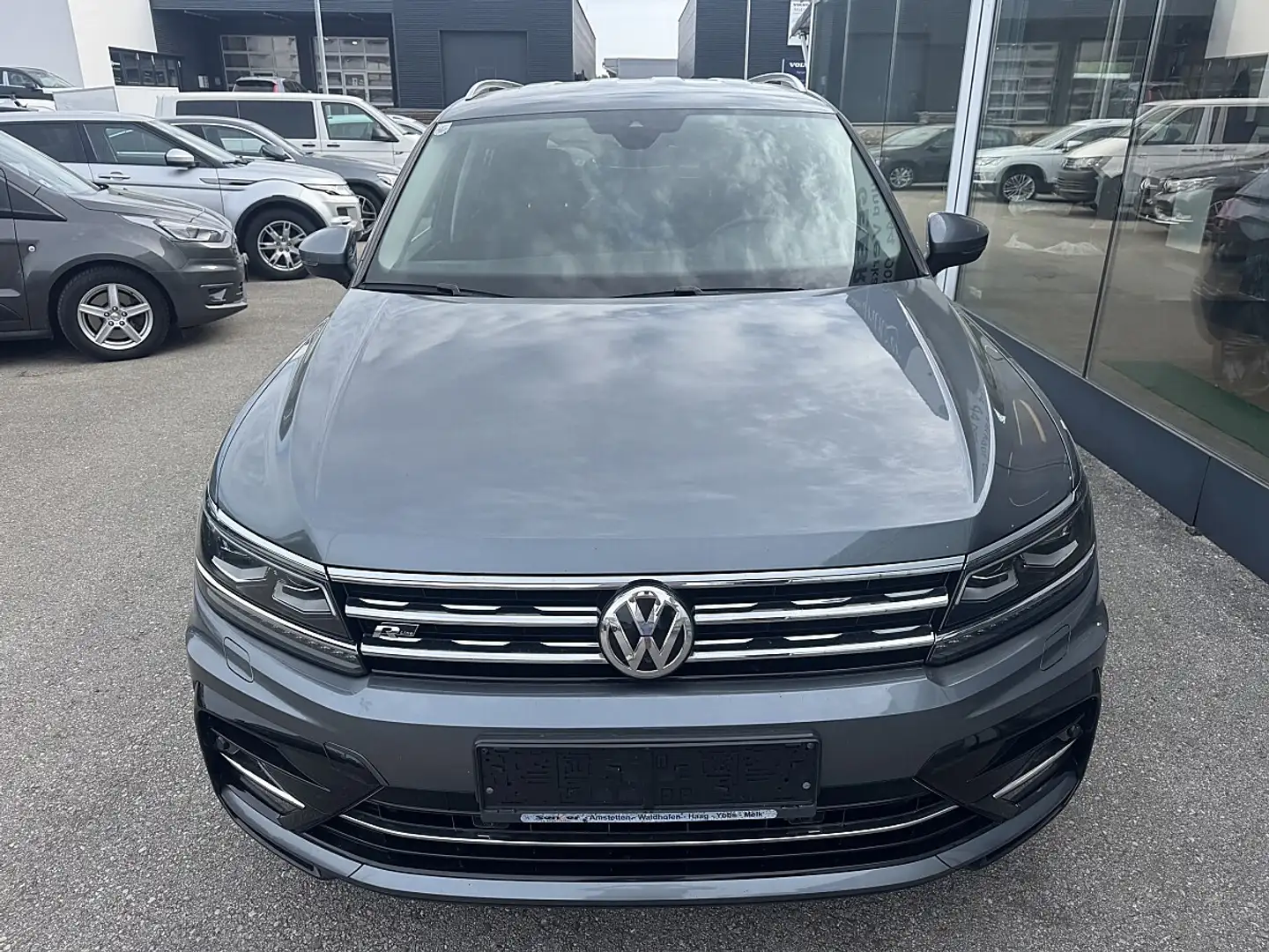 Volkswagen Tiguan Allspace Tiguan 2,0 TDI SCR 4Motion Allspace Highline DSG Grau - 2