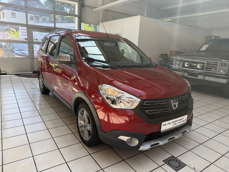 Dacia Lodgy Stepway 1.Hand Scheckehft 7-Sitzer — photo 3