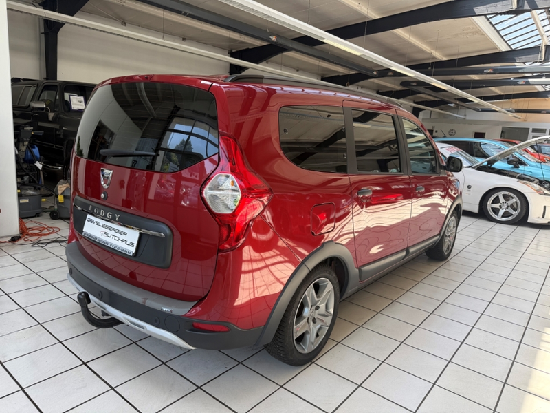 Dacia Lodgy Stepway 1.Hand Scheckehft 7-Sitzer — photo 6