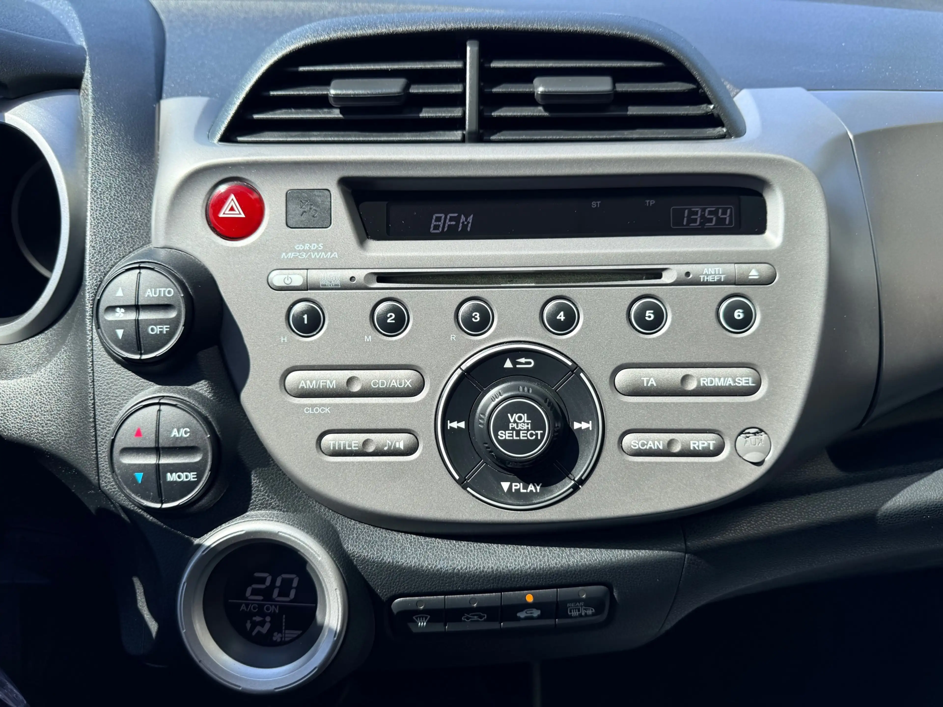 Honda Jazz 1.4 Comfort | 2e eig | Clima | LM velgen | AUX | E — photo 12