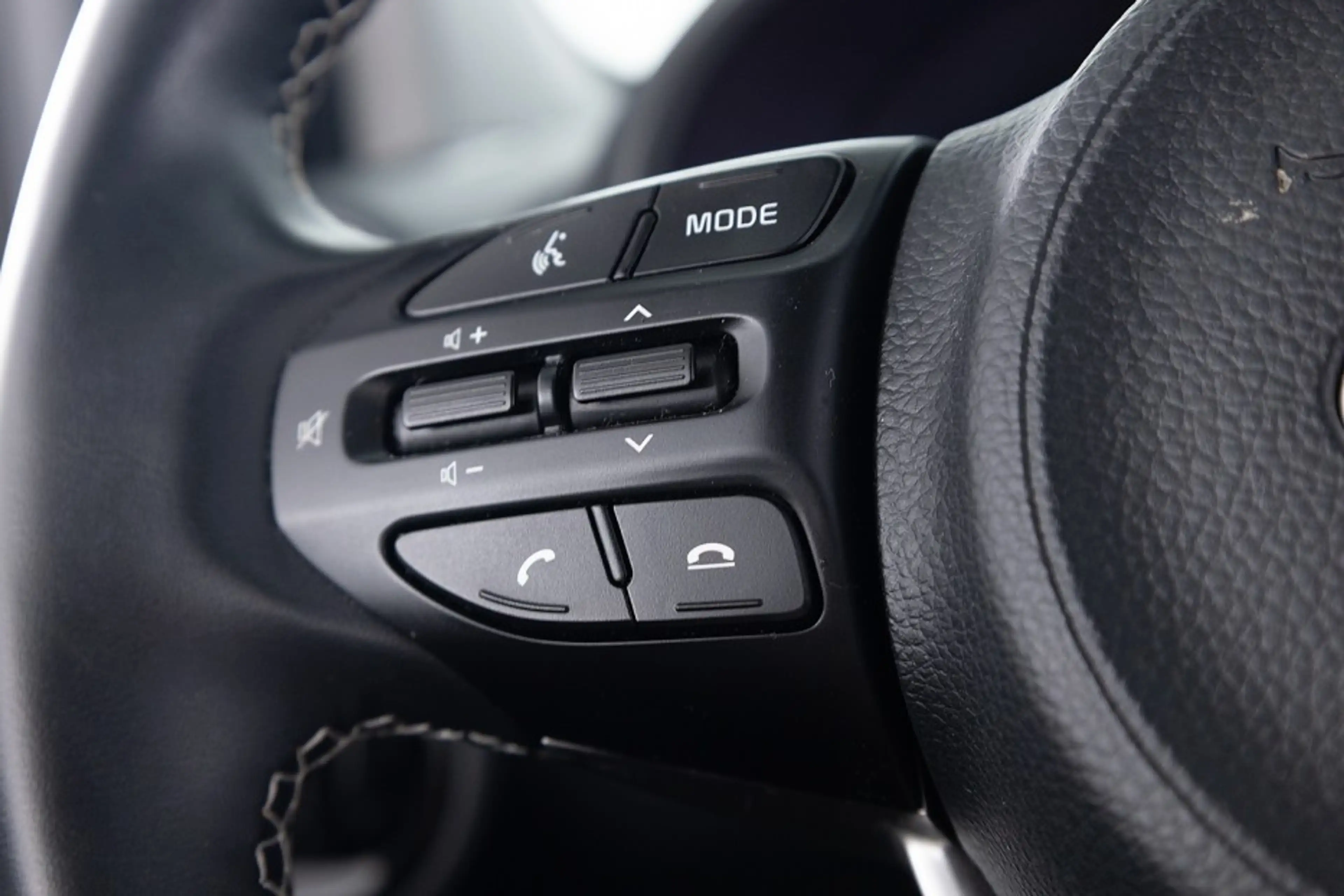 Kia Picanto 1.0 DPi DynamicLine | LM VELGEN | — photo 17