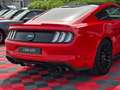 Ford Mustang V8 Fastback Gt 450ch Bva10 Premium Rood - thumbnail 17