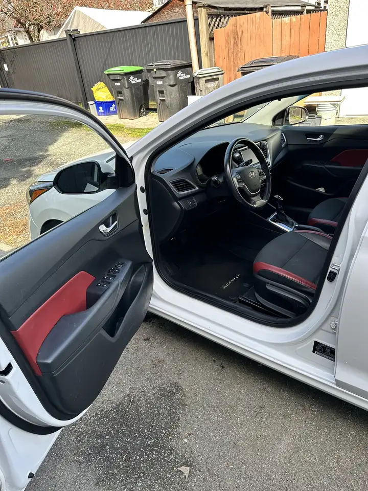Hyundai ACCENT снимка Hyundai ACCENT