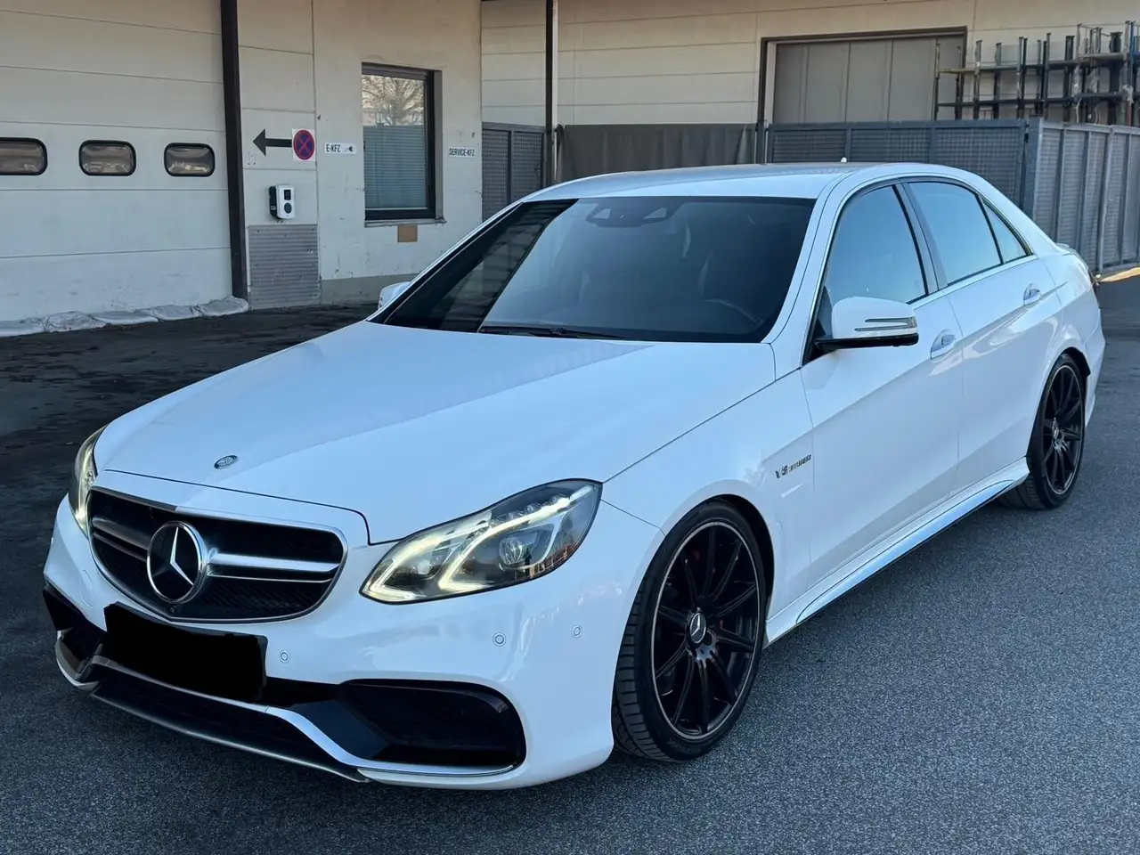 Mercedes-Benz E 63 AMG