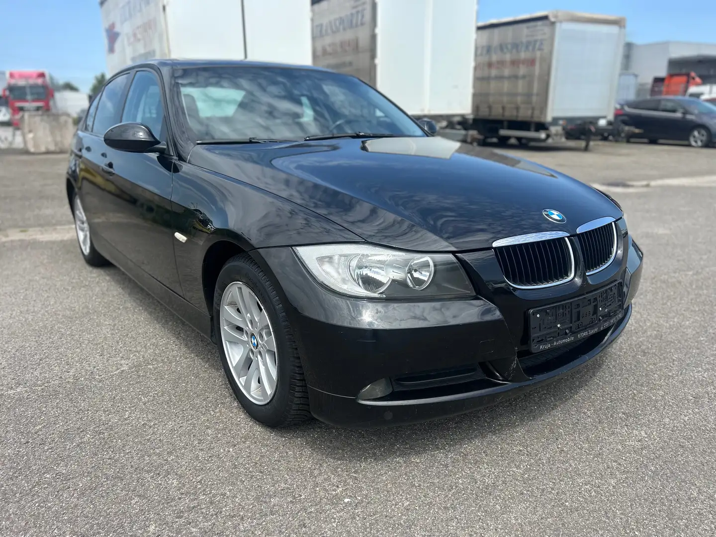 BMW 318 318i Noir - 1