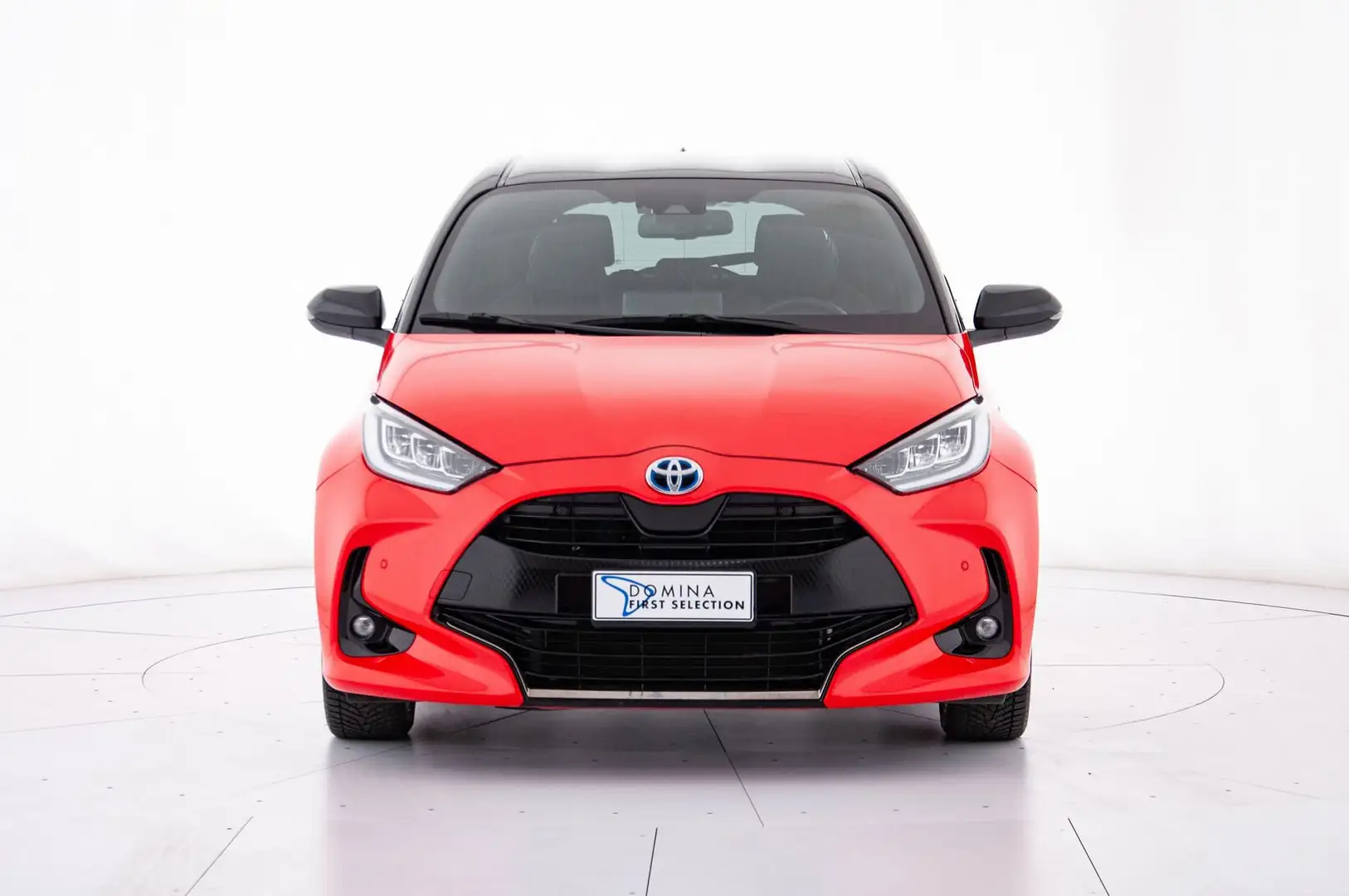 Toyota Yaris 1.5 Hybrid 5 porte Premiere Rouge - 2