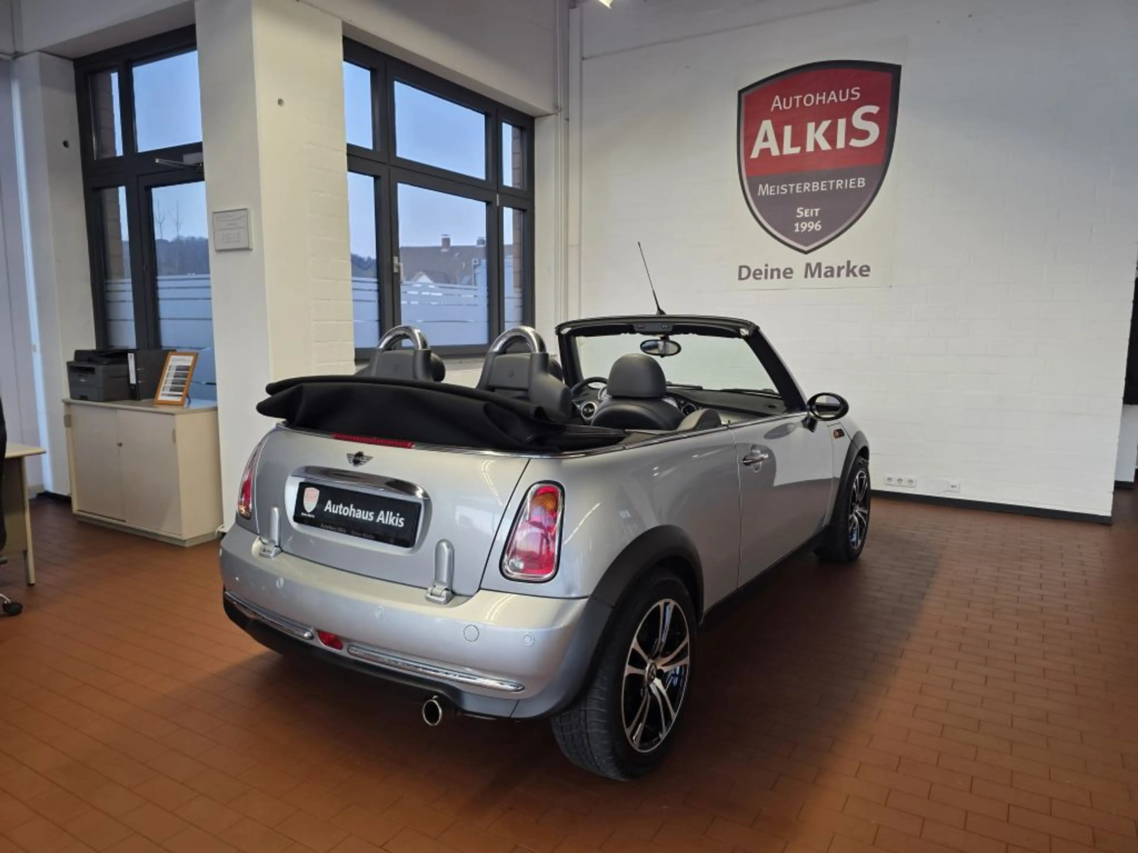 MINI One Cabrio Mini One Cabrio Voll Leder PDC+SHZ+Sportsitze+CD — photo 6