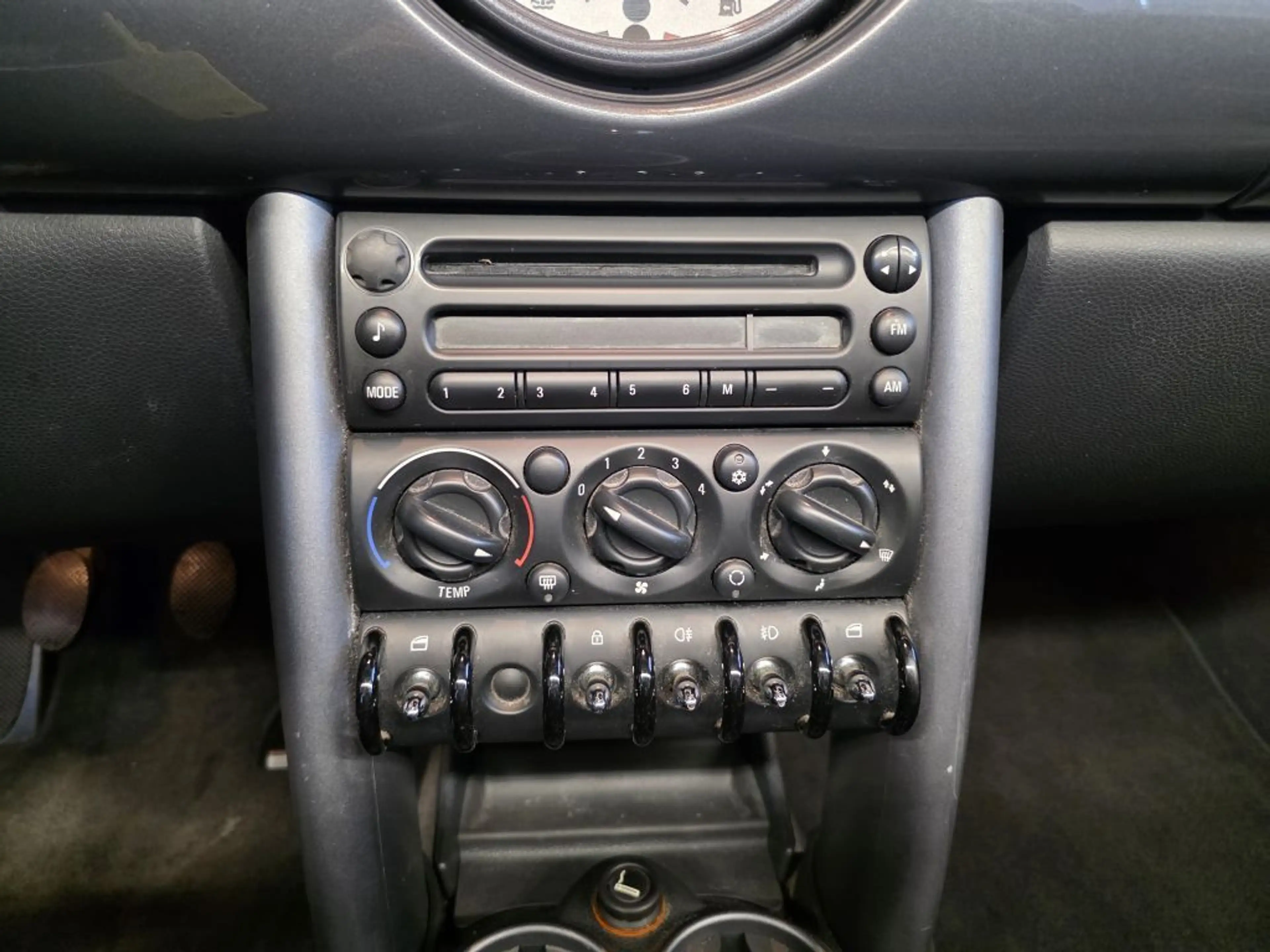 MINI One Cabrio Mini One Cabrio Voll Leder PDC+SHZ+Sportsitze+CD — photo 14