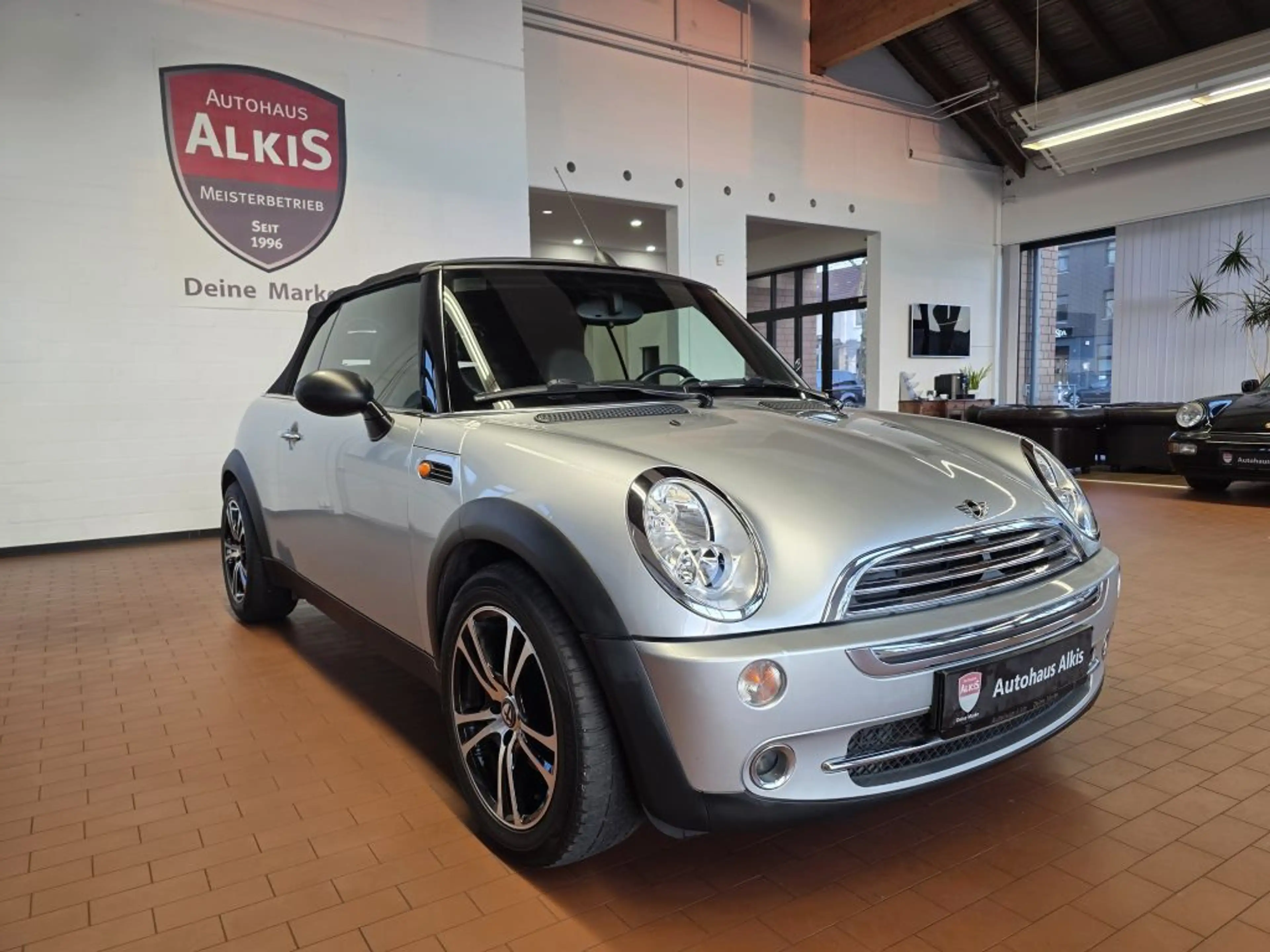 MINI One Cabrio Mini One Cabrio Voll Leder PDC+SHZ+Sportsitze+CD — photo 4