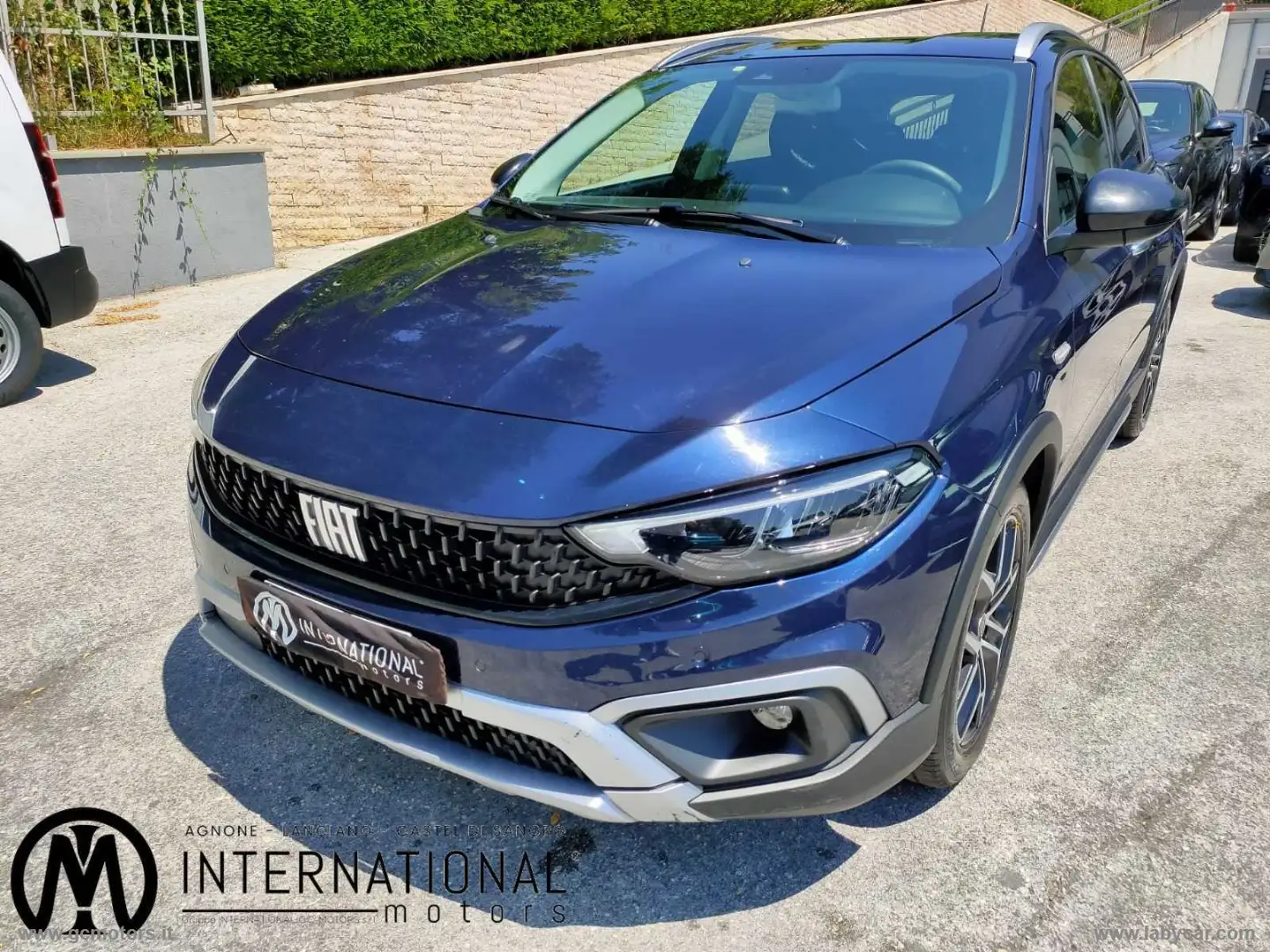 Fiat Tipo 1.0 5 porte Cross Blu/Azzurro - 1