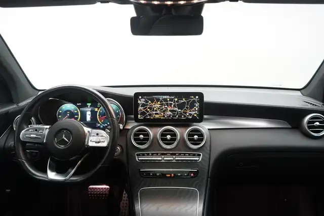 Mercedes-Benz GLC view 14