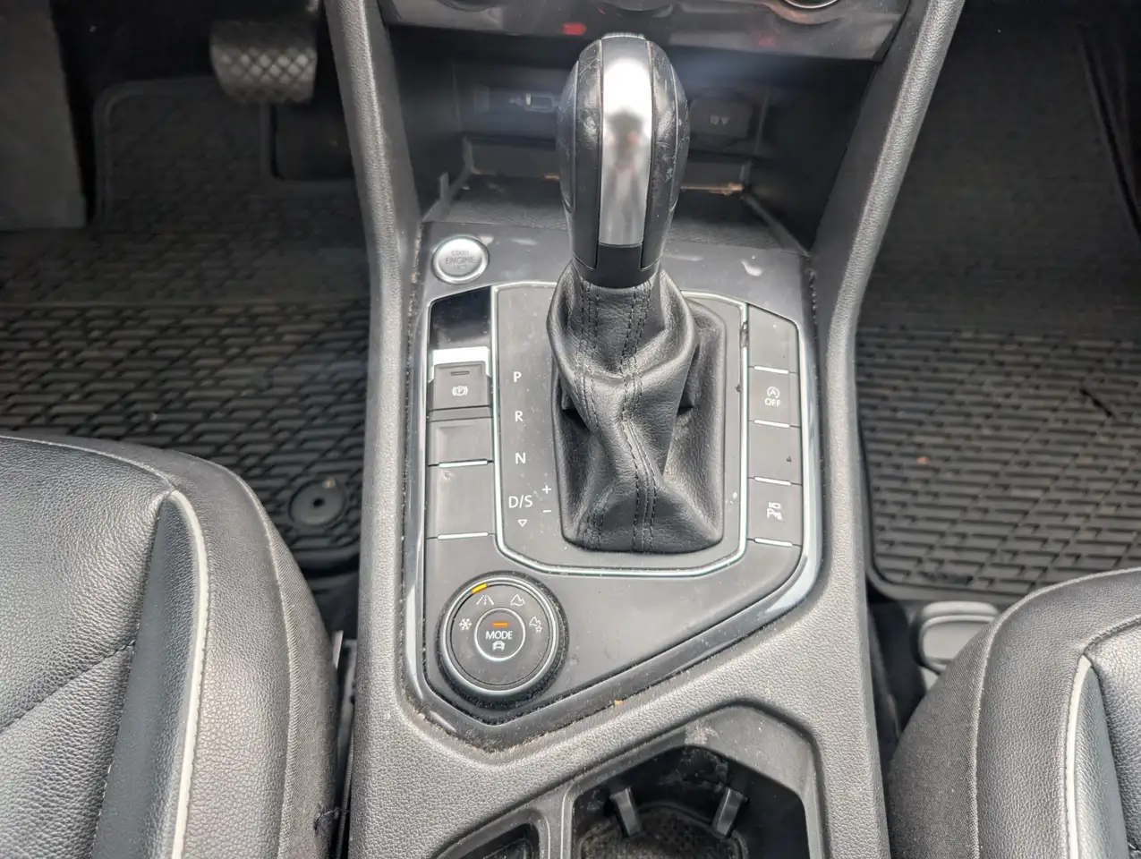 Volkswagen Tiguan снимка Volkswagen Tiguan