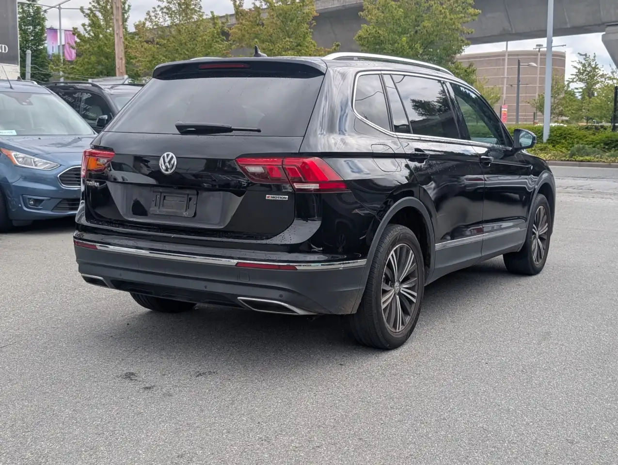 Volkswagen Tiguan снимка Volkswagen Tiguan
