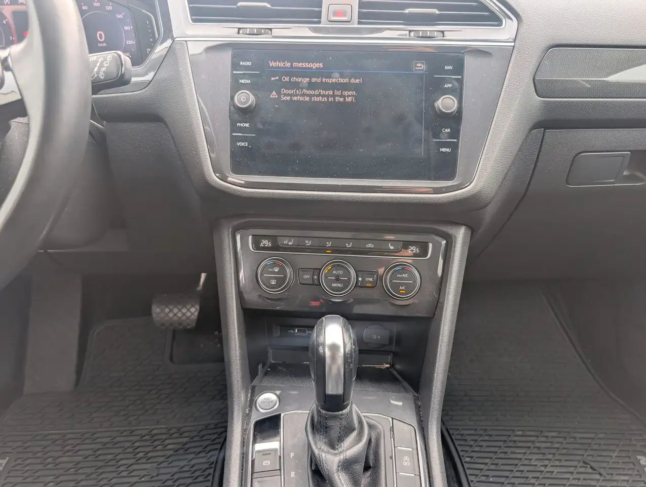 Volkswagen Tiguan снимка Volkswagen Tiguan