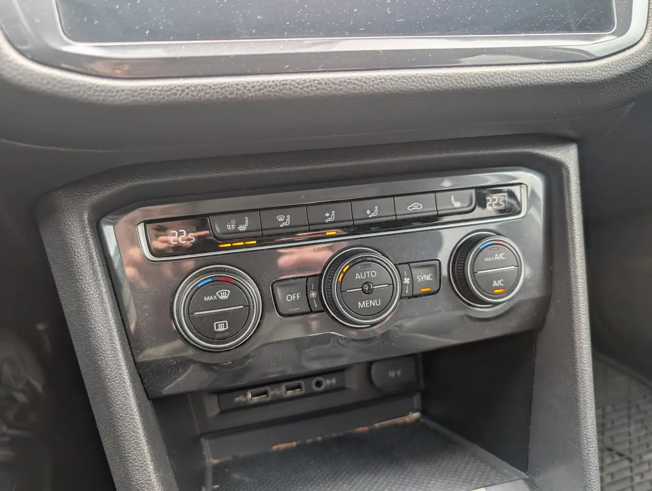 Volkswagen Tiguan снимка Volkswagen Tiguan