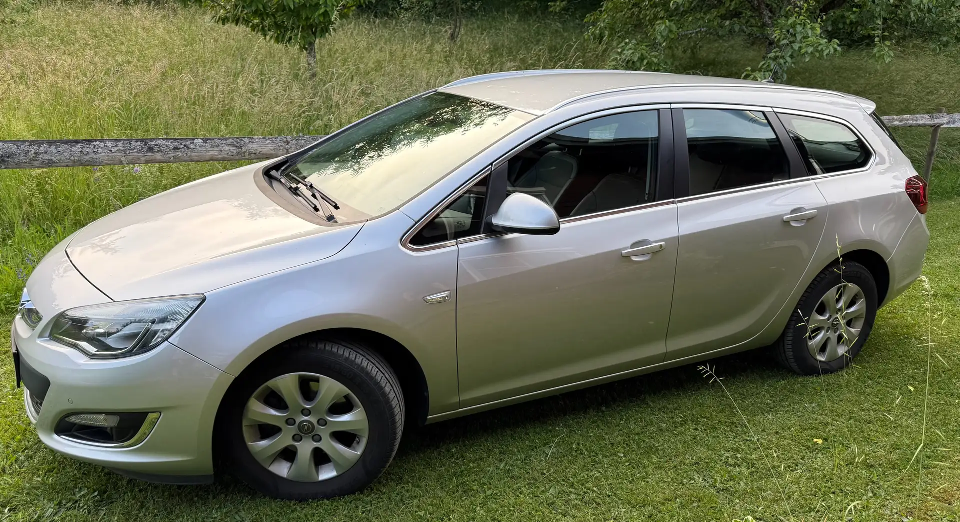 Opel Astra ST 1,6 CDTI Ecotec Innovation St./St. Silber - 2