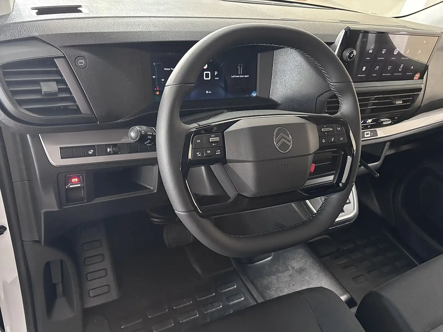 Citroen Jumpy Jumpy DoKa BlueHDi 180 S&S EAT8 M Feste Trennwand Weiß - 2