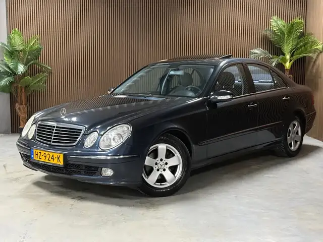Mercedes-Benz E 240 Avantgarde