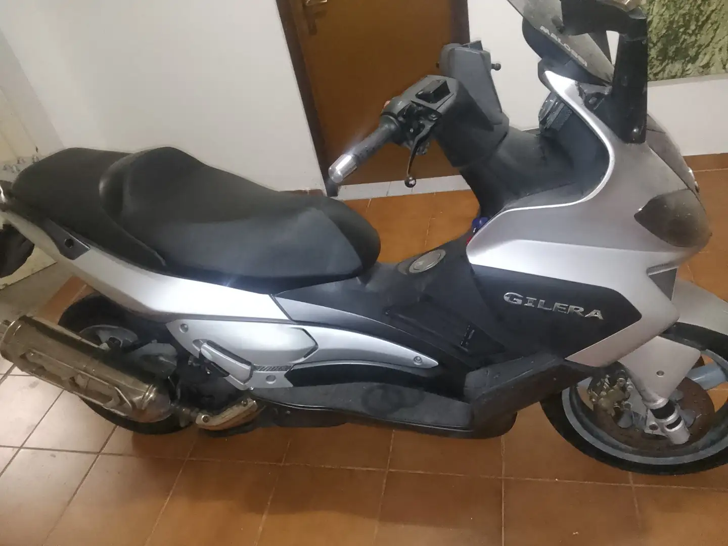 Gilera Nexus 500 Argent - 2