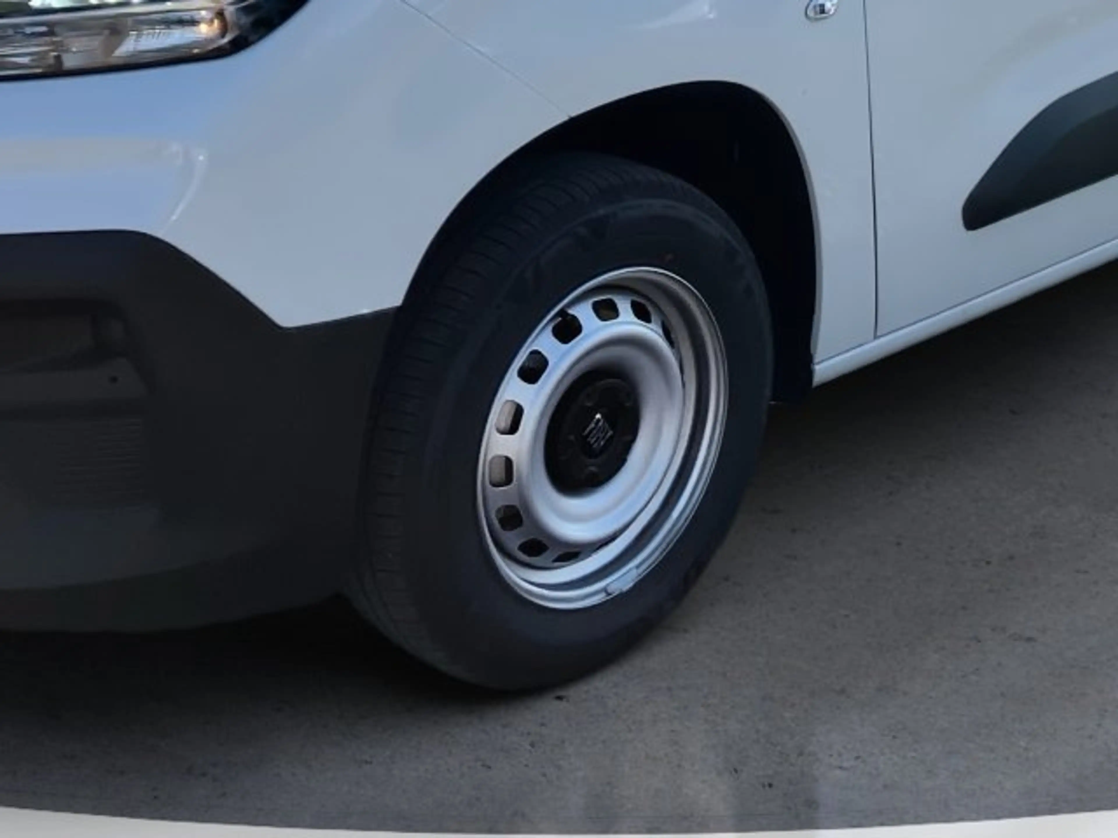 Fiat Doblo Serie 4 Stock MY26 KW M Diesel 100 Manuell — photo 8