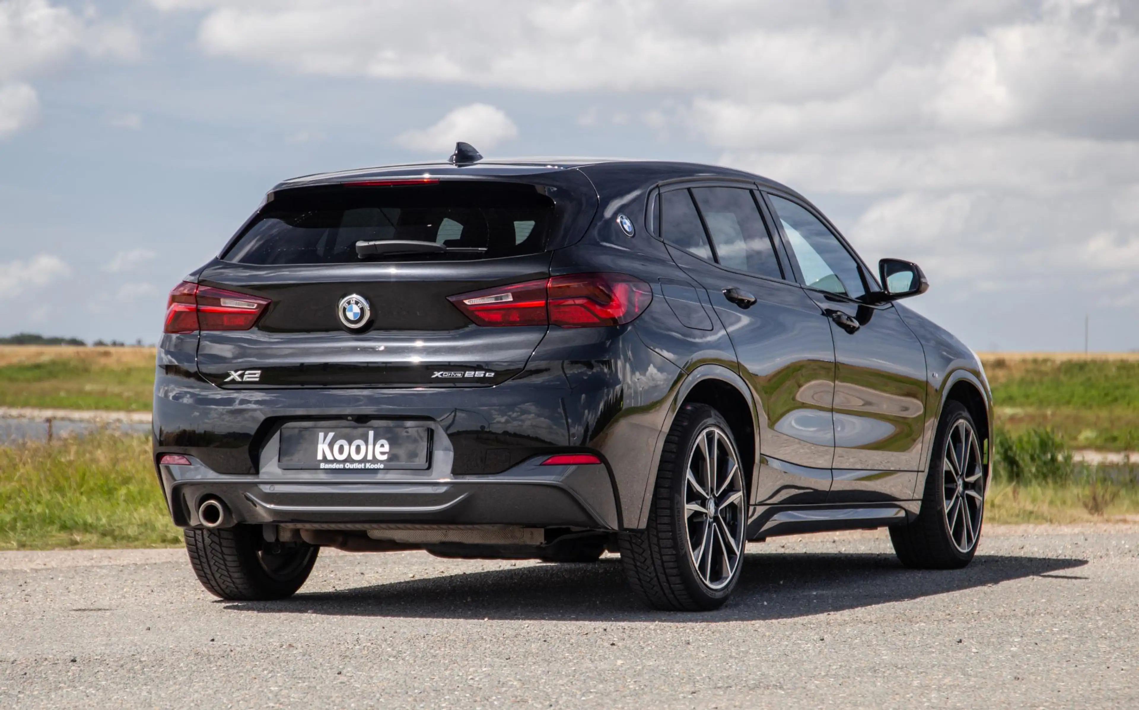 BMW X2 xDrive25e High Executive M PAKKET / CARPLAY / CRUI — photo 9