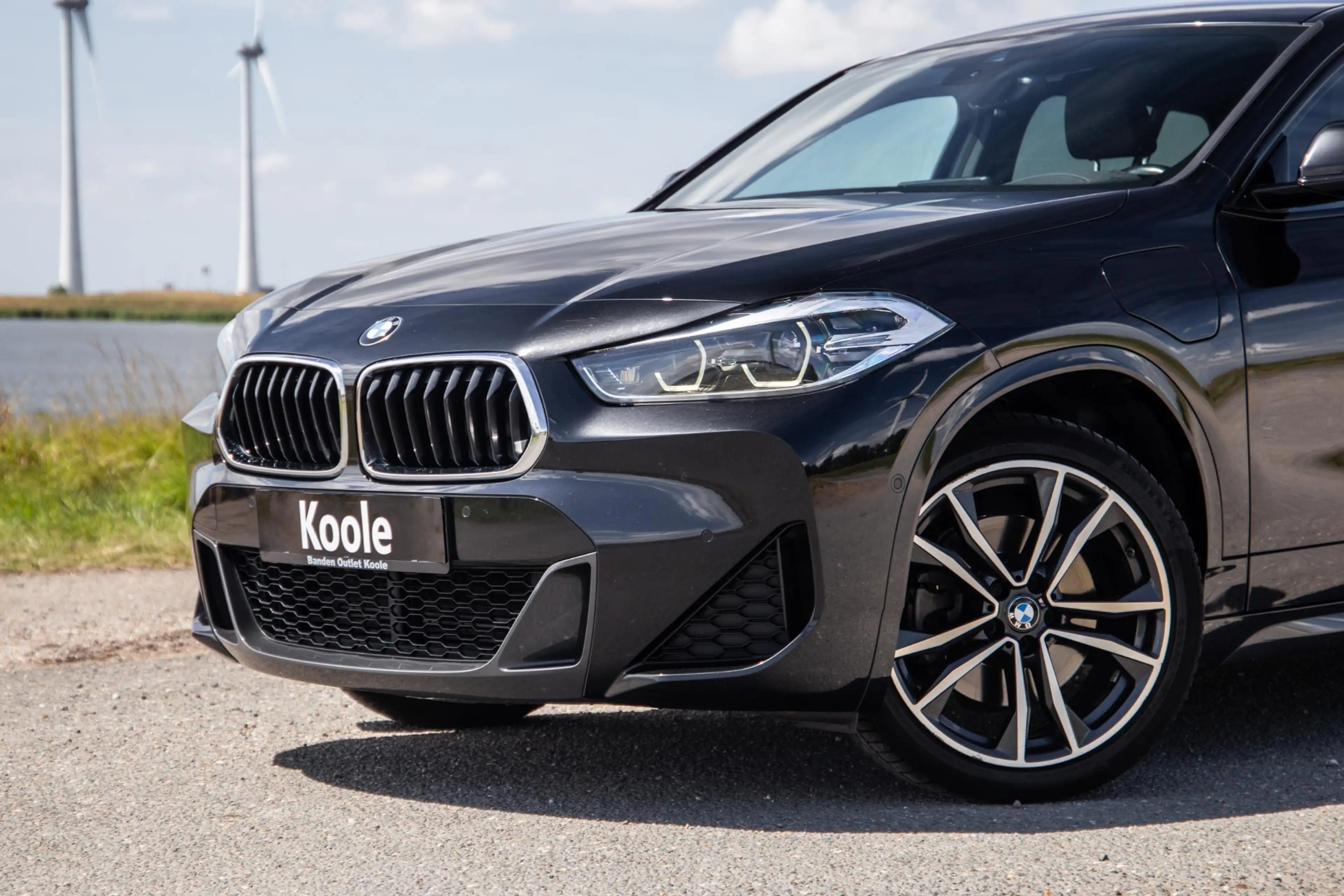 BMW X2 xDrive25e High Executive M PAKKET / CARPLAY / CRUI — photo 3