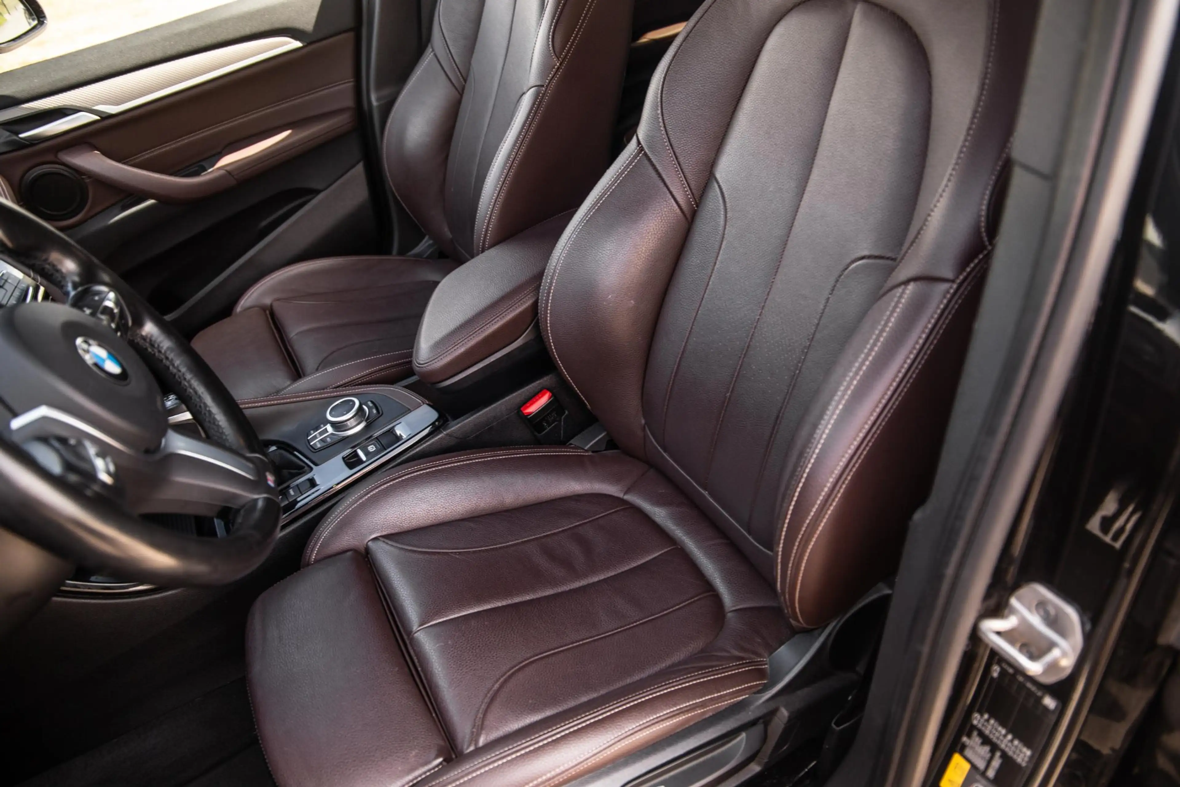 BMW X2 xDrive25e High Executive M PAKKET / CARPLAY / CRUI — photo 13