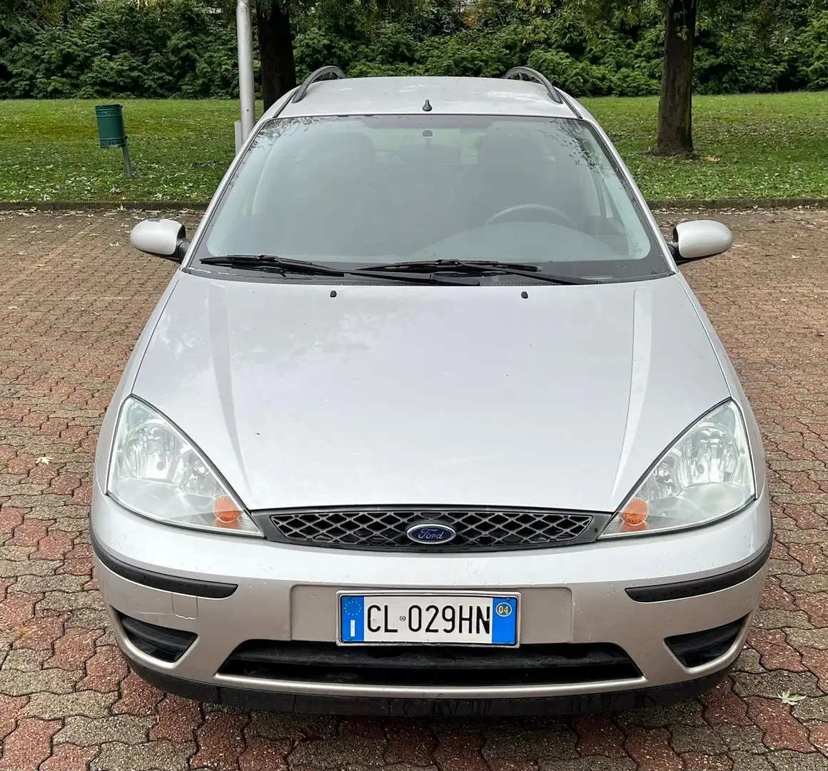 Ford Focus SW 1.6i 16v Ghia FL Argent - 1