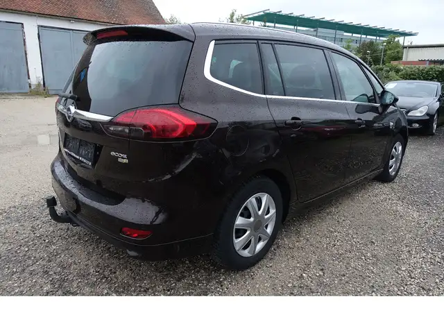 Opel Zafira view 6