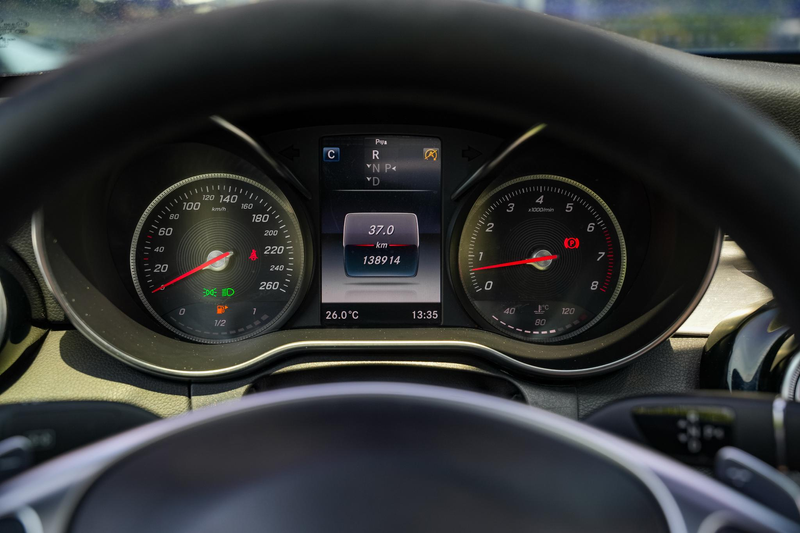 Mercedes-Benz C 180 Business Solution AMG Panoramadak 3D Burmester Amb — photo 20