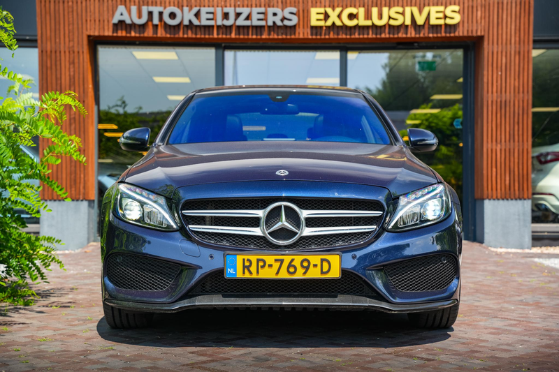 Mercedes-Benz C 180 Business Solution AMG Panoramadak 3D Burmester Amb — photo 3