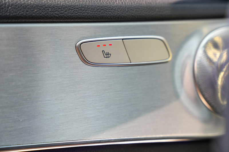 Mercedes-Benz C 180 Business Solution AMG Panoramadak 3D Burmester Amb — photo 25