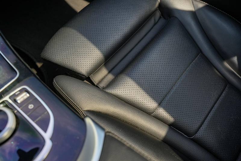 Mercedes-Benz C 180 Business Solution AMG Panoramadak 3D Burmester Amb — photo 27