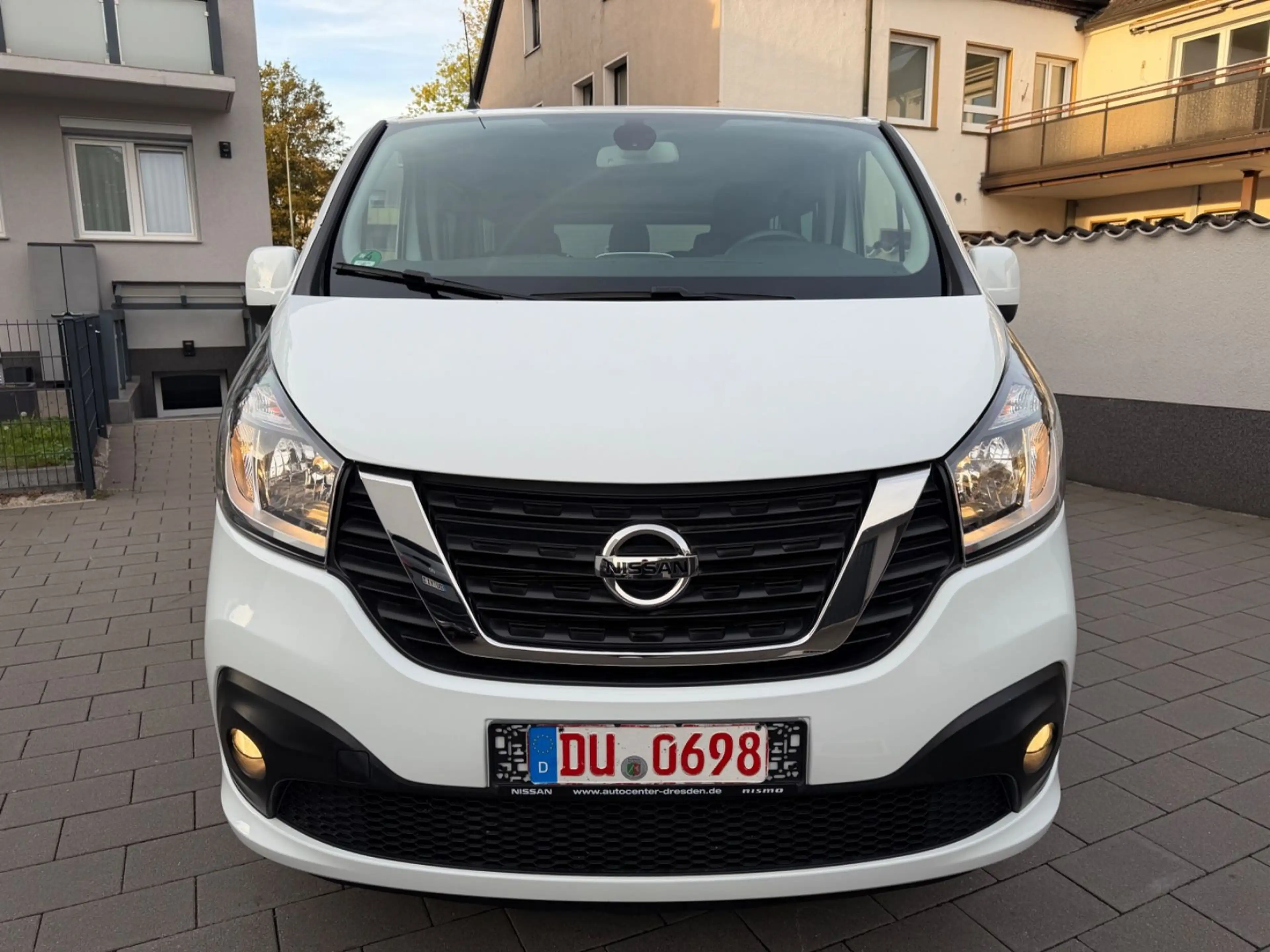Nissan Primastar L2H1*PREMIUM*42Tkm*1-Hand*8xSitzer*AHK — photo 5