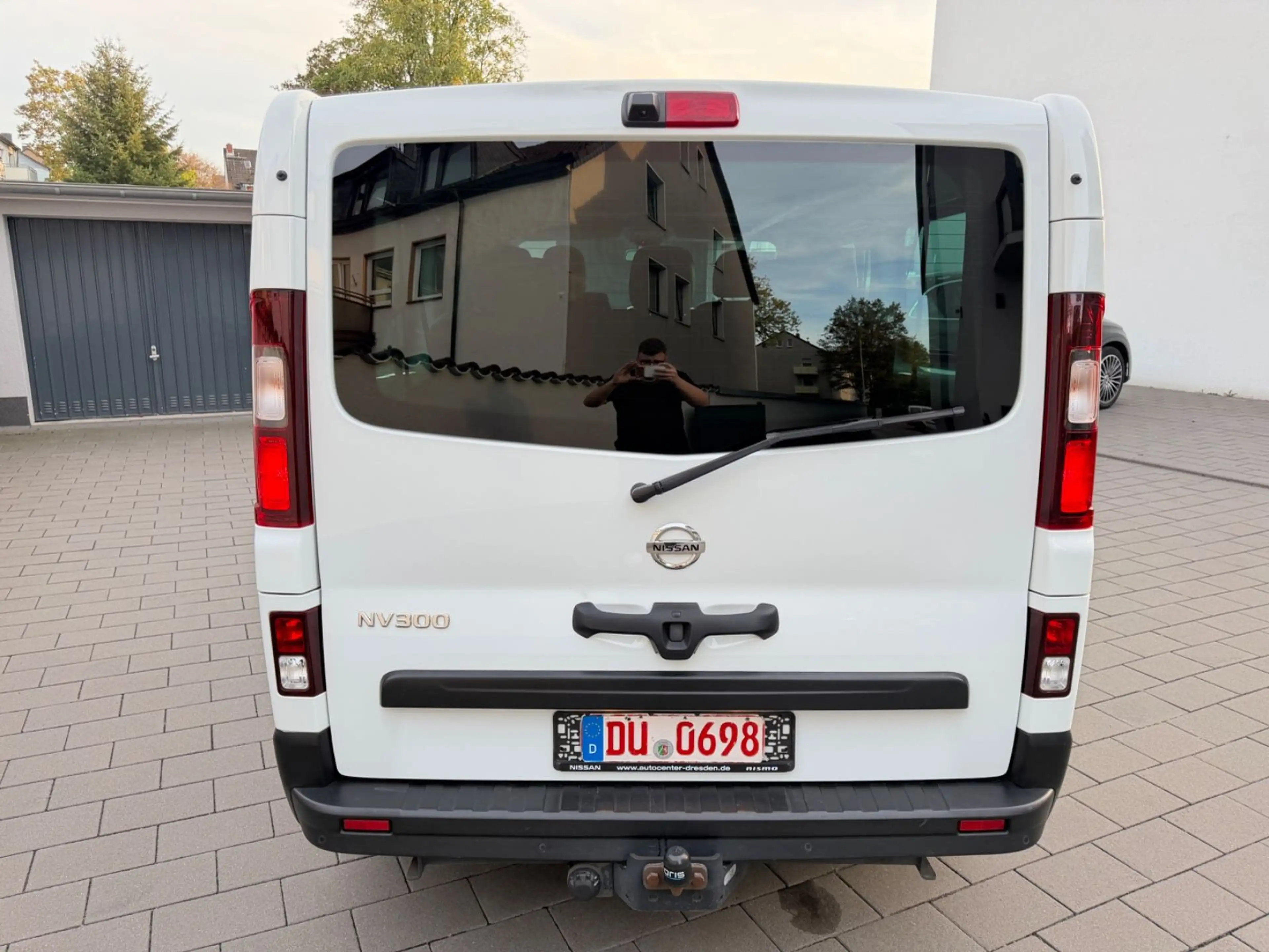 Nissan Primastar L2H1*PREMIUM*42Tkm*1-Hand*8xSitzer*AHK — photo 6