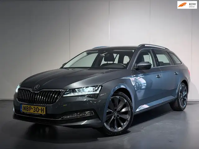 Skoda Superb Combi 1.5 TSI ACT L&K Executive DSG /Virtual/ACC/M