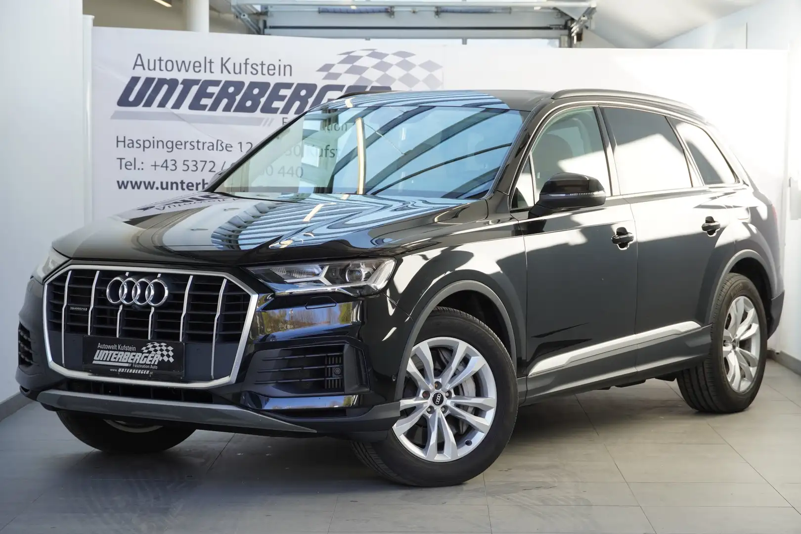 Audi Q7 55 TFSI e quattro PHEV Schwarz - 2