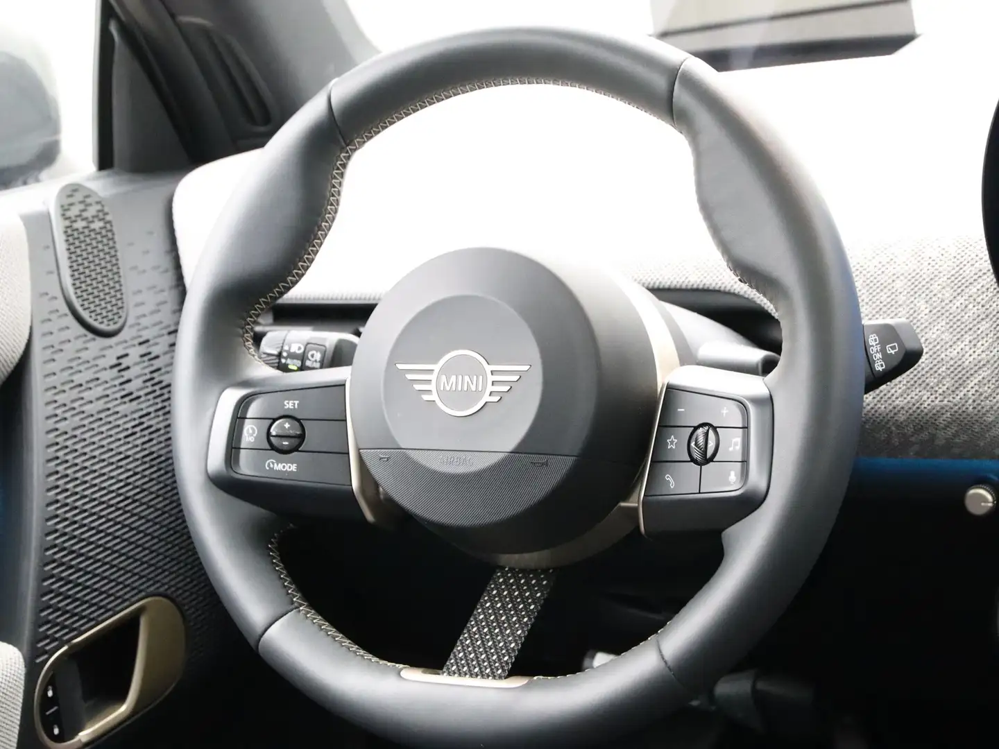 MINI Cooper SE Favoured Pakket M Zwart - 2