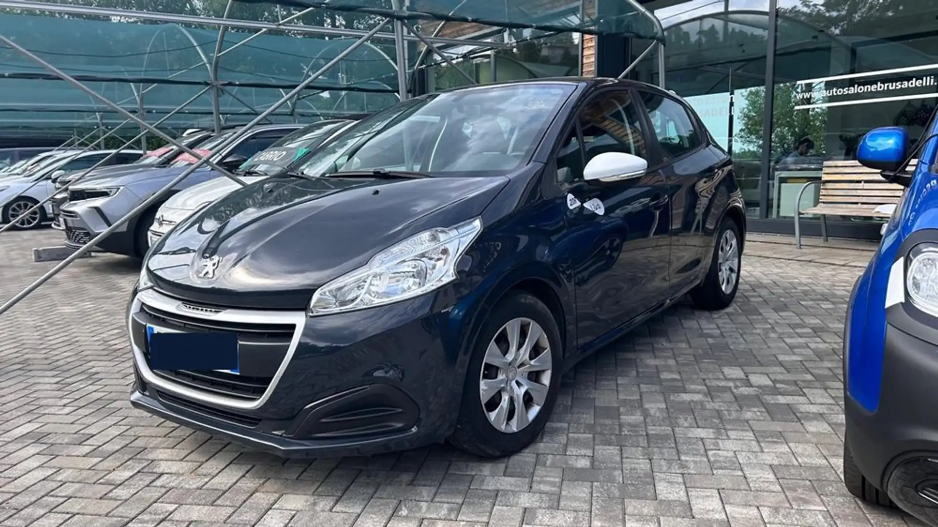 Peugeot 208 PureTech 68 5 porte LIKE NEOP. TAGL.CASA MADRE Grigio - 1